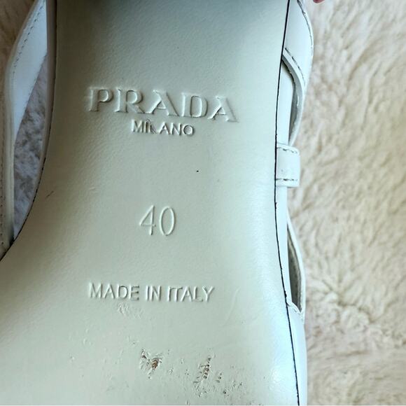 Prada Cut-Out Heeled Brushed Leather Pumps size 40EU or 9US Retail 1200$ - Picture 9 of 11